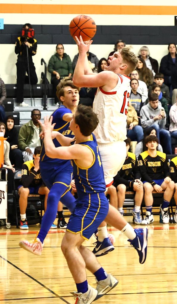 Colon beats New Buffalo 50-43 in D-4 Regional Semis